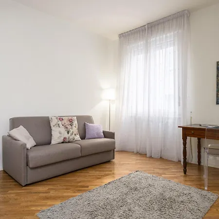 Unyca - Ponte Vecchio Retreat Apartment *